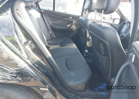 2007 Mercedes-Benz C 280 Luxury 4Matic z USA, uszkodzony, nr VIN WDBRF92H97F928277